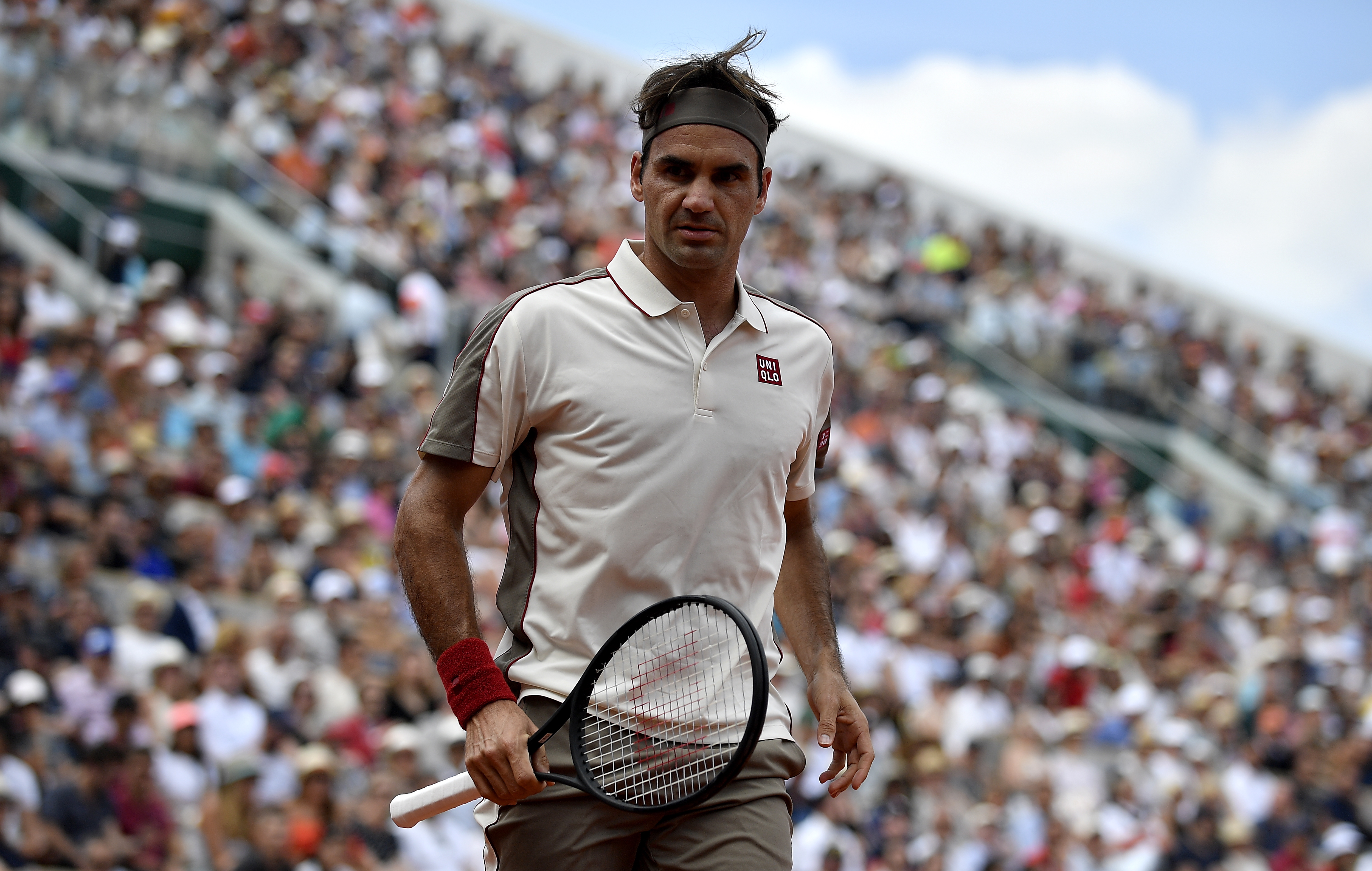 日本网球队横扫英国网球队,费德勒打破历史纪录的简单介绍 日本网球队横扫英国网球队,费德勒打破历史纪录的简单介绍